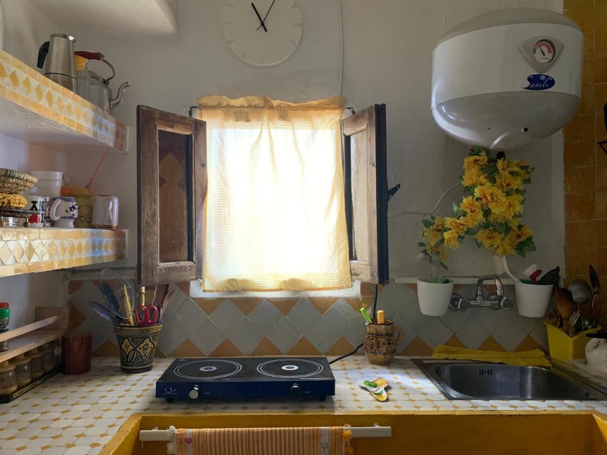 Hathor ,Casa Marroqui Con Dos Terrazas En La Medina Antigua , Ideal Parejas!! Wifi!! Asilah Bagian luar foto