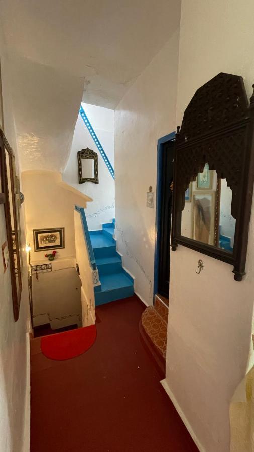 Hathor ,Casa Marroqui Con Dos Terrazas En La Medina Antigua , Ideal Parejas!! Wifi!! Asilah Bagian luar foto