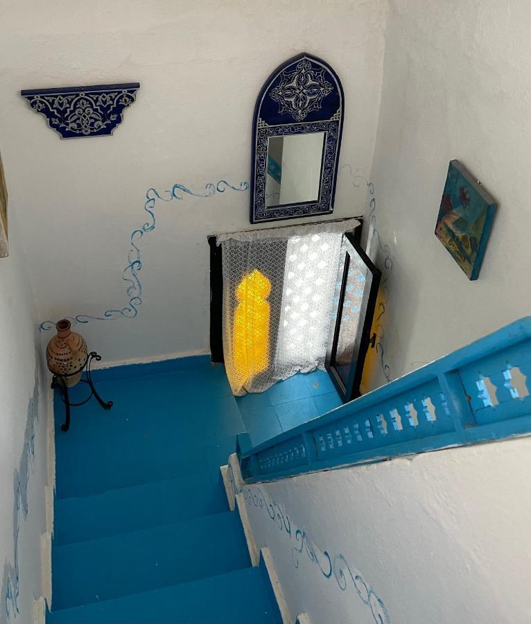 Hathor ,Casa Marroqui Con Dos Terrazas En La Medina Antigua , Ideal Parejas!! Wifi!! Asilah Bagian luar foto