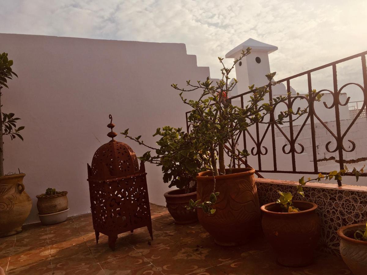 Hathor ,Casa Marroqui Con Dos Terrazas En La Medina Antigua , Ideal Parejas!! Wifi!! Asilah Bagian luar foto