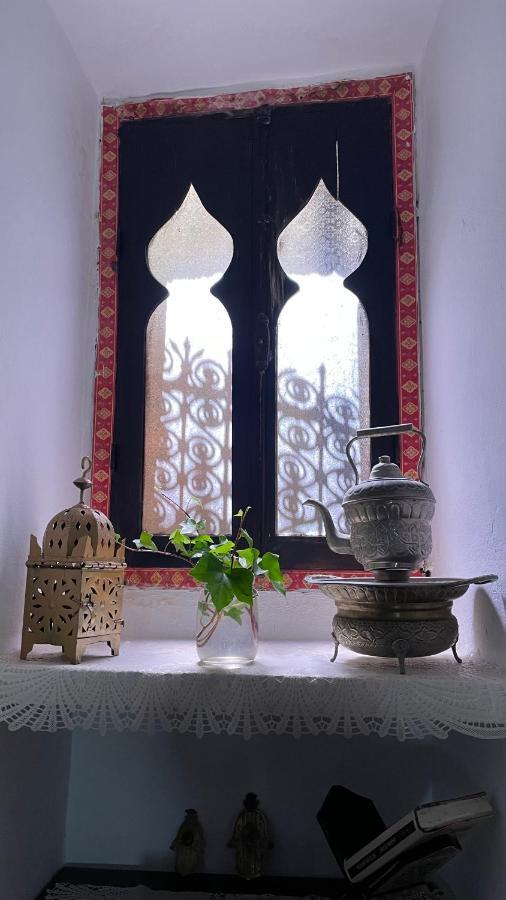 Hathor ,Casa Marroqui Con Dos Terrazas En La Medina Antigua , Ideal Parejas!! Wifi!! Asilah Bagian luar foto
