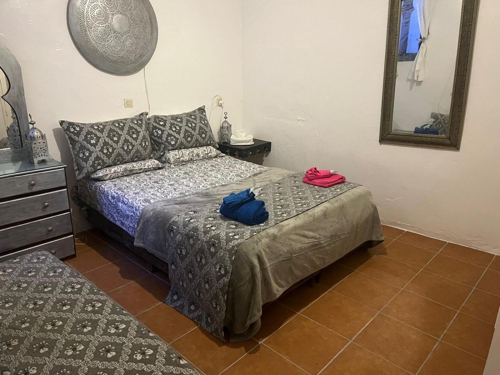 Hathor ,Casa Marroqui Con Dos Terrazas En La Medina Antigua , Ideal Parejas!! Wifi!! Asilah Bagian luar foto